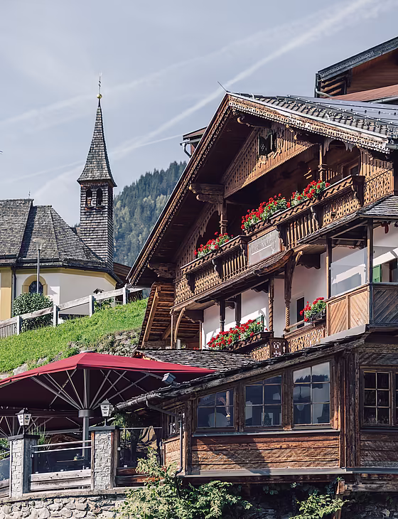 terrasse_sommer_gasthof_maerzenklamm_Zillertal