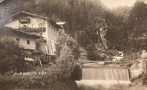 Geschichte © Märzenklamm Geschichte © Märzenklamm